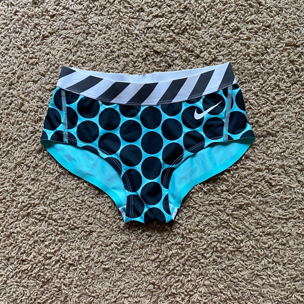 Nike Buns
